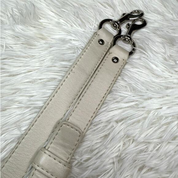 White Silver Replacement Strap - Picture 1 of 7